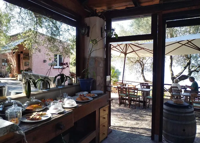 Santo Mercurio Country House